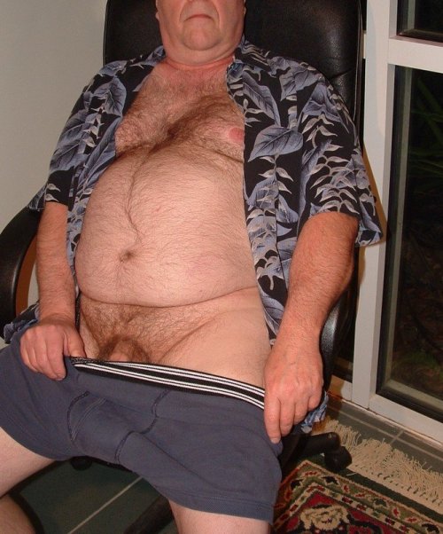 http://senioretgay2.tumblr.com/post/54192358597