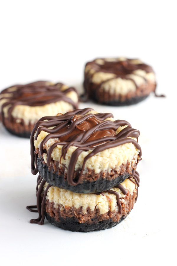 do-not-touch-my-food:  Nutella Coffee Mini Cheesecakes