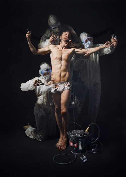 crossconnectmag:  Mitch Griffiths (born in Nuneaton in 1971) uses a traditional, almost forgotten style of painting, inspired by the light and composition of Old Master paintings, but he uses this style to depict the issues concerning 21st-century British