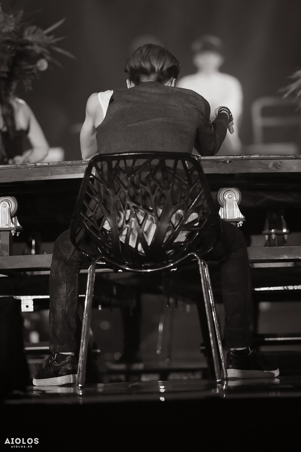 fy-exo:  aiolos | do not edit.  