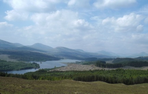 on-misty-mountains:Driving North through the Highlands