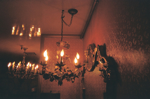 unterihremkissen:madonna inn 3 by meredith dozier on Flickr.