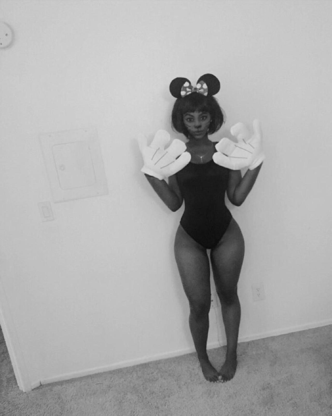 toekreka:  Toekreka  GOT DAMNNN, I WANNA FUCK MINNIE MOUSE!
