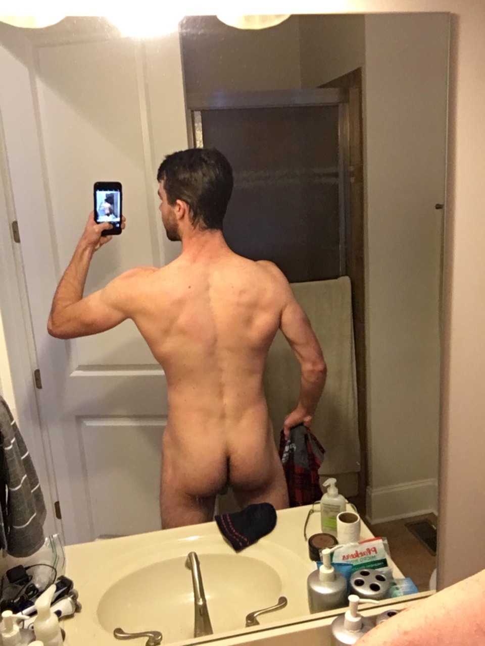 brkmyfa11:  Scruffy lumberjack can split my wood.