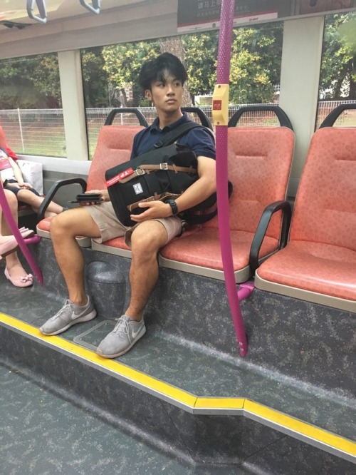 typicalbiboynextdoor: sghornyjcboy: harronjam:uniboysg: Cutie spotted to end the day….Patrick Tham f