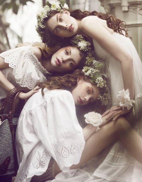 Maria Palm Lyduch, Julie Rode &amp; Solveig Mørk Hansen photographed by Signe Vilstrup fo