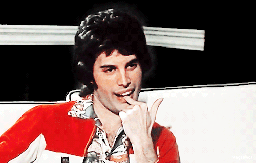 magsalecs:I always knew I was a star, and now the rest of the world seems to agree with me. HAPPY BI