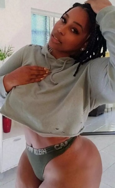 princejazziedad:DeliciouslySexy Luscious Curvy BootiDelicious Ma Ms Cocochanel_Anne&hellip;💞🤍💜