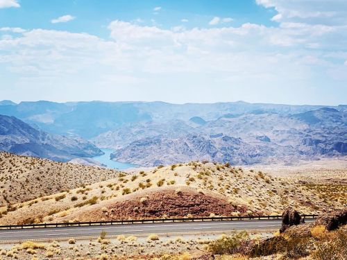 Desert 🌵 views Nevada #hot  https://www.instagram.com/p/CEtA3__DbIN/?igshid=jm3bzddctbzl