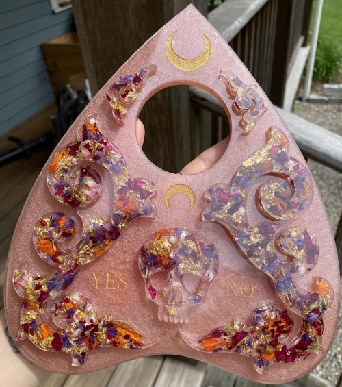 sosuperawesome: Botanical Resin Decor The Mage Cat on Etsy  