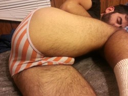 lowkeylookers:  buttinyourface:  NEW SUBMISSION! Kik me @ theinyourfaceblog to submit Okay, not only are those orange and white striped briefs adorable, but OMG they perfectly frame this guy’s cute hairy bubble butt. I’m so jealous of the guy who