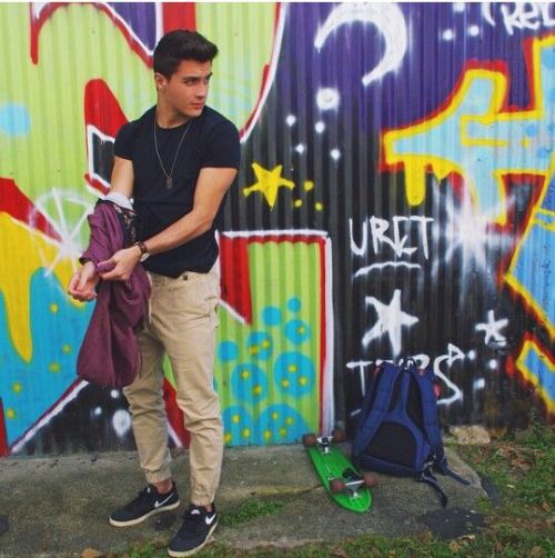 dudes-on-demand:  Gabriel Conte