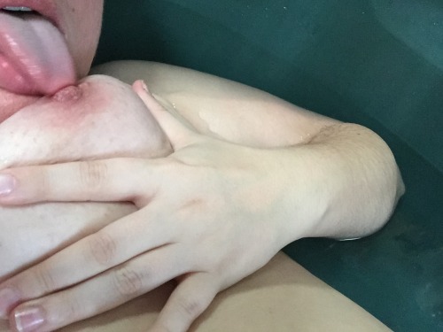 couplejendust:  Nipples lick  Don’t just adult photos