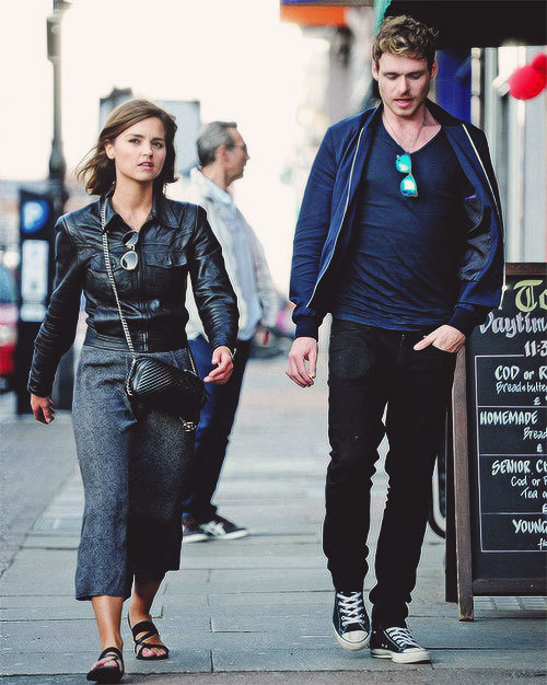 isntthatwizard: JENNA COLEMAN and RICHARD MADDEN together in London (23/8/2015)