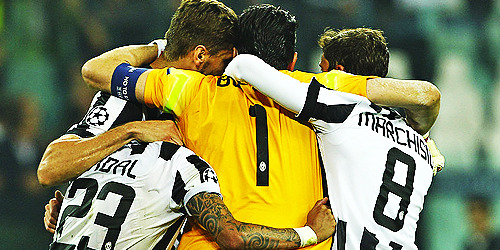 juventusoldlady1897:  UEFA CHAMPIONS LEAGUE SEMI-FINAL || JUVENTUS - REAL MADRID 2-1 A. Morata, C Tevez