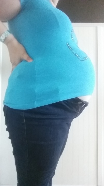 cadiepreggobelly:Here it is, the “bumpdate” you’ve all been waiting for. I am fake pregnant again! 19 weeks with a little boy. So excited to meet him in December!