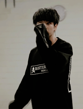tumblr_p07nb6XrAT1vndhiro2_400.gif