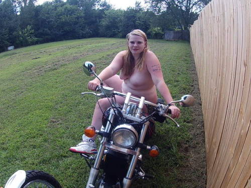 sirlix3universe: More of MY real 20y/o daughter! and Yes  the white one is My bike,,lol I woul prefe