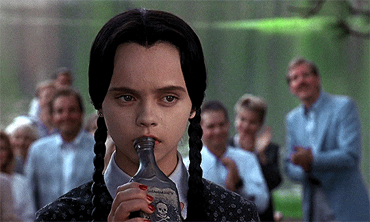 filmgifs:Addams Family Values (1993) dir. Barry Sonnenfeld