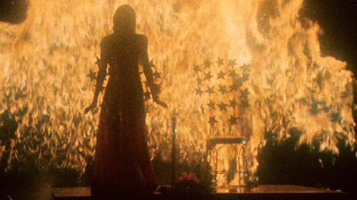 cersielannisters:  Carrie (1976) dir. Brian De Palma