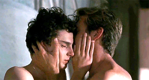 radiatingsuburbanangst:  Lovers committing themselves…