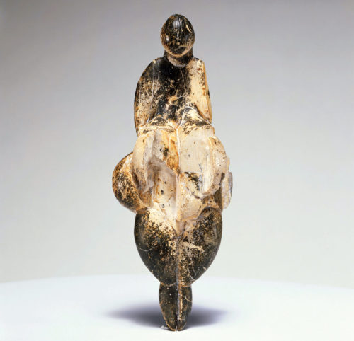 plmq:Vénus of Lespugue, from the grotte des Rideaux, Lespugue, Haute-Garonne, Paleolithic, &n