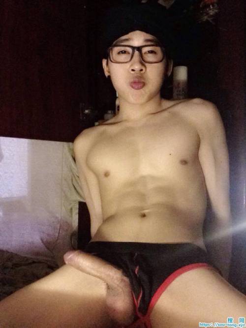 banxianqs2:   转自搜同 https://45.35.43.168/forum.php?styleid=11  