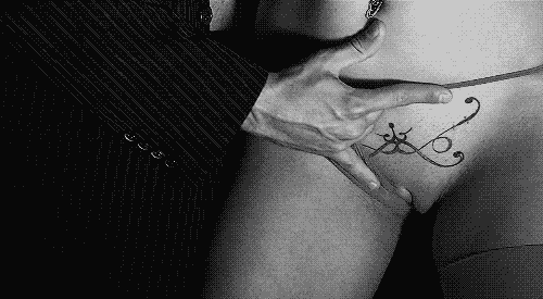 tellmeallyoursexrets:  inspection &lt;3