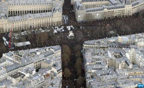 aph-england:  FRANCE UNITY MARCH (x) (x)   Je suis Charlie