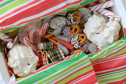 thecakebar:  Festive Chocolate-Dipped Pretzels and Holiday Treat Boxes The other day I mentioned to you guys that I found ribbon candy for Ū.50 at a store called Big Lots. I was so excited! I hadn’t see ribbon candy in like FOREVER! Anyway, I sent