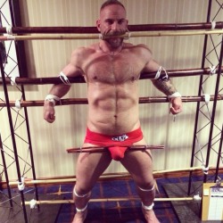 reconfetish:  Samuel Colt @ Bound &amp; Beautiful #CLAW14 