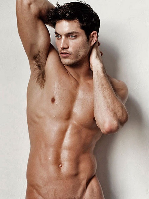 takemetobedandlosemeforever:  Greg Kheel 
