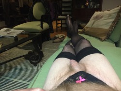 bobbycd311: bobbielovesnylons:   bobbielovesnylons: