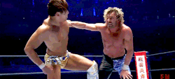 kotaicutie:  Holding hands and beating each other up at the same time, ya know, just normal Golden Lovers things