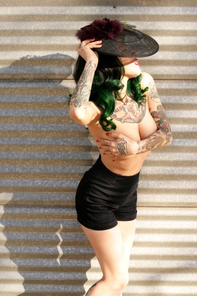 alternative-pinup:  Alternative Pin Up