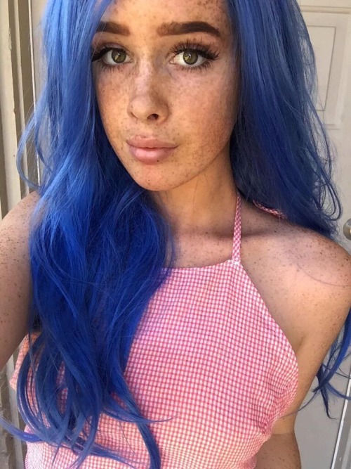 superadorablegirls:  superadorablegirls