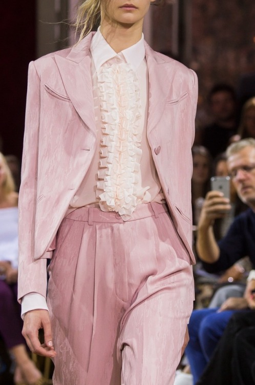 soultobeloved:John Galliano SS18