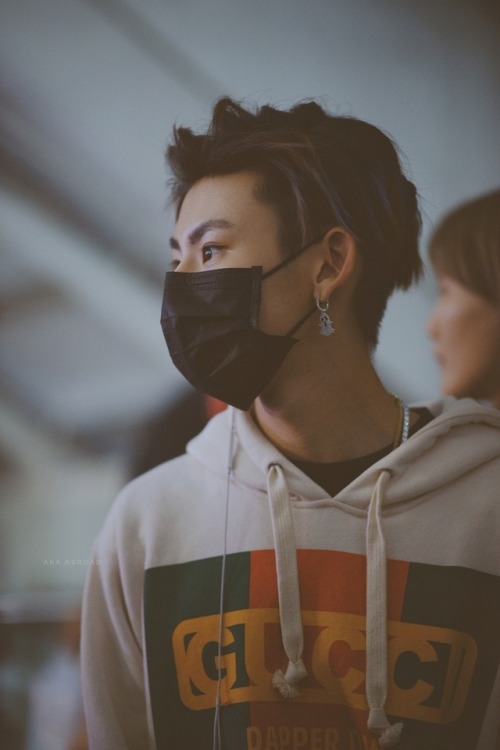 fyeahninepercent: PEK Airport Arrival © LilGhost王琳凯海外站 | do not edit/crop out logo