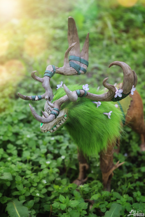 Kul Tiran Druid ToyHeight : 25 cm (9,8 inch)Length: 22 cm (8,7 inch)Width: 12 cm (4,7 inch)Materials