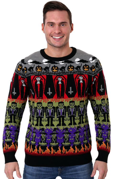 mayadile: twinklecupcake: zooophagous: brokehorrorfan: Everyone loves ugly Christmas sweaters, but h