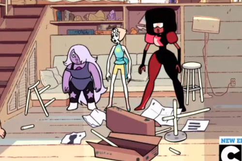 playeronecontroller:  CAN WE TALK ABOUT HOW THE GEMS APPARENTLY ATTEMPTED TO ASSEMBLE FURNITURE WHILE STEVEN WAS OUTAND ARE REALLY BAD AT IT