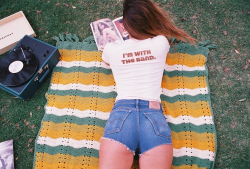 wetheurban:  35mm, Brooke Olimpieri LA-based photographer, stylist and creative director Brooke Olimpieri brilliantly captures California noir with 80s and 90s aesthetic influence, all on her 35mm film camera.  Instagram.com/WeTheUrban 