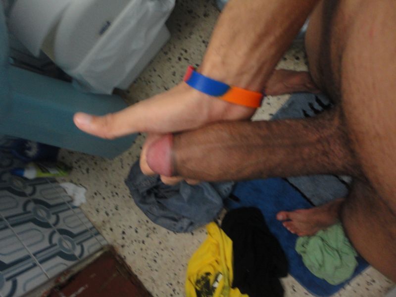qvivaelveneno:  20xguy20:  karaoke33:  prmax009:  kakashi2013:  prpornlover:  Que