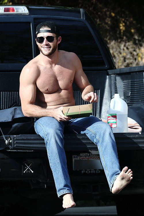 hotfamousmen:  Scott Eastwood