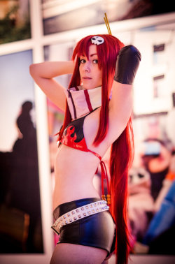 dirty-gamer-girls:  Yoko Littner I by ShiroiaisuCheck out http://dirtygamergirls.com for more awesome cosplay(Source: enchantedcupcake.deviantart.com)