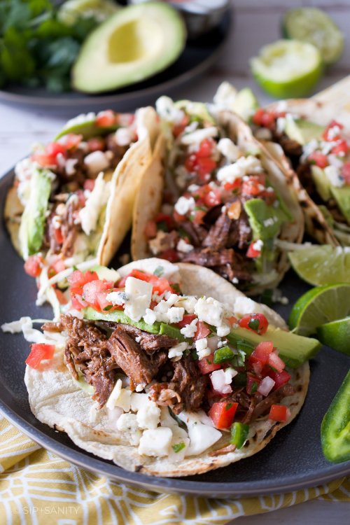 Slow cooker smoky bbq beef tacos