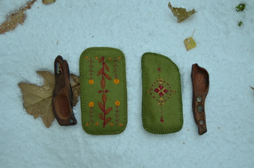 Wooden spoon in felt case.