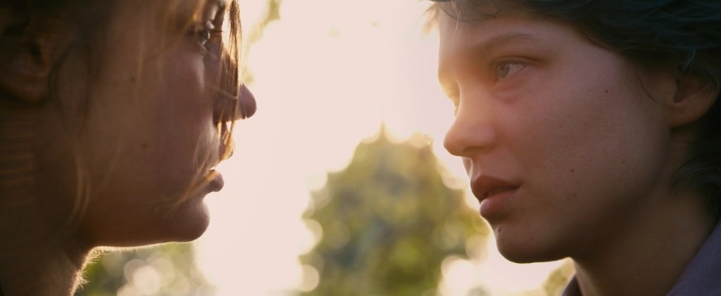 adele exarchopoulos and lea seydoux in &ldquo;blue is the warmest color&rdquo;