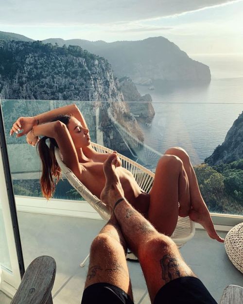 Jay Alvarrez &amp; Valentina Fradegrada