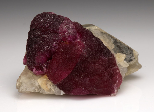 hematitehearts:Elbaite with QuartzLocality: Momeik, Mandalay, Myanmar